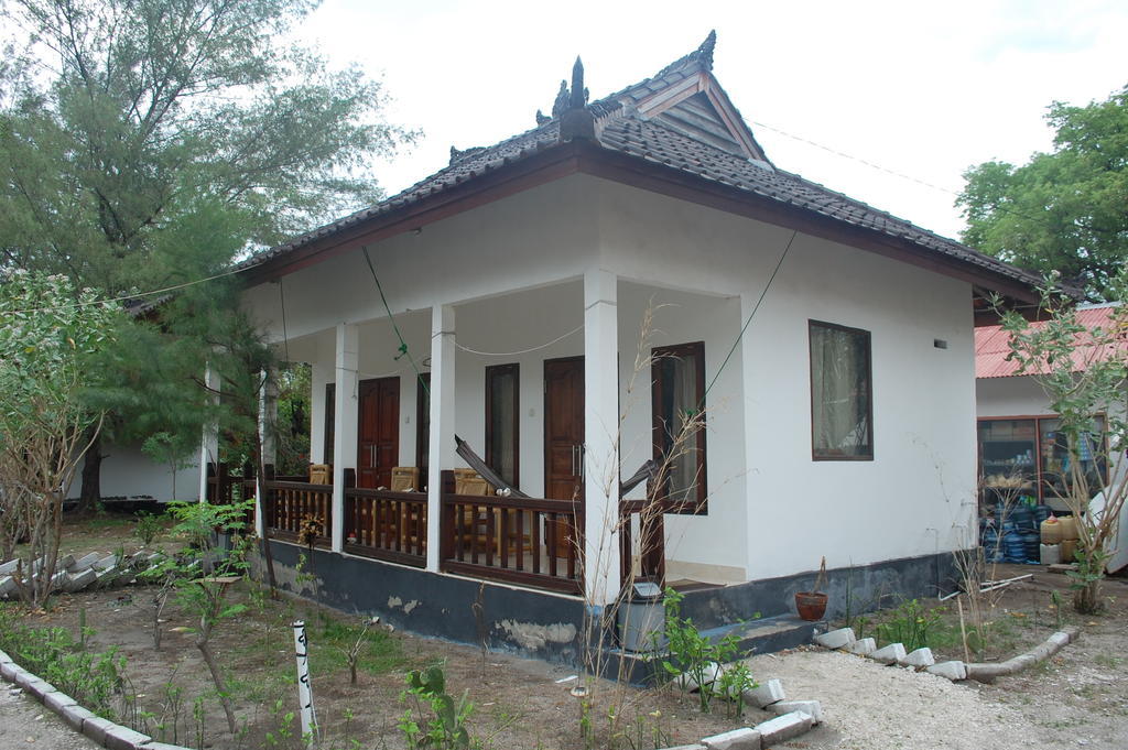 Star Bar And Bungalows Gili Air Quarto foto