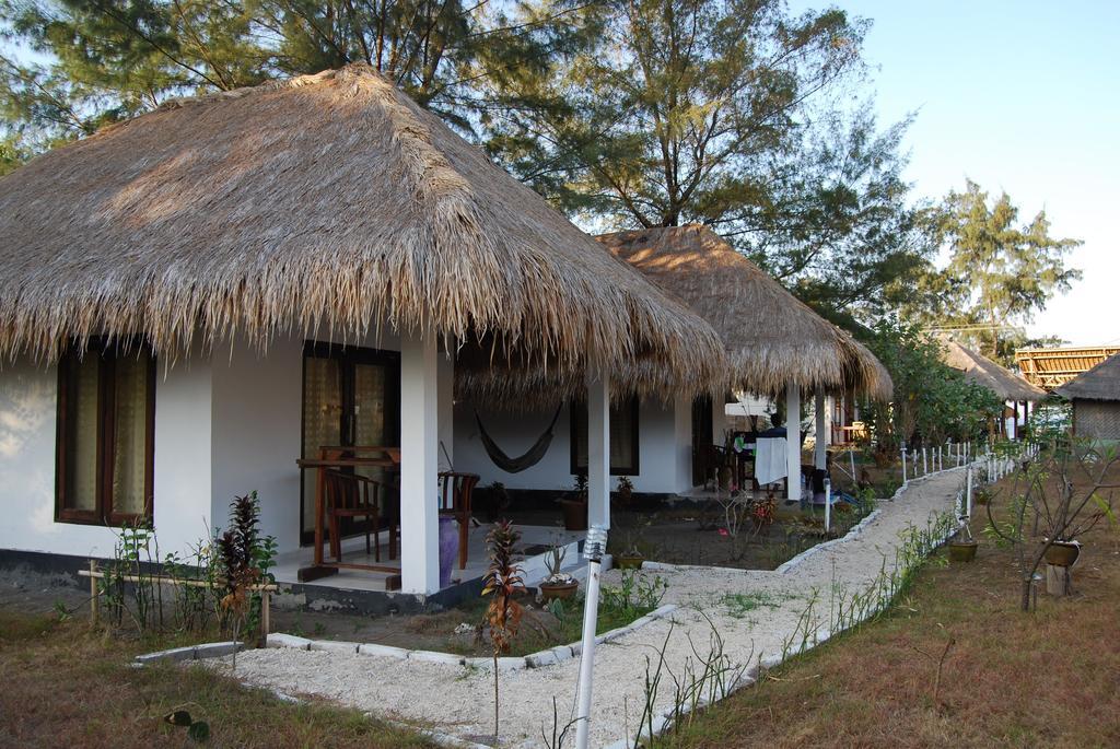 Star Bar And Bungalows Gili Air Quarto foto