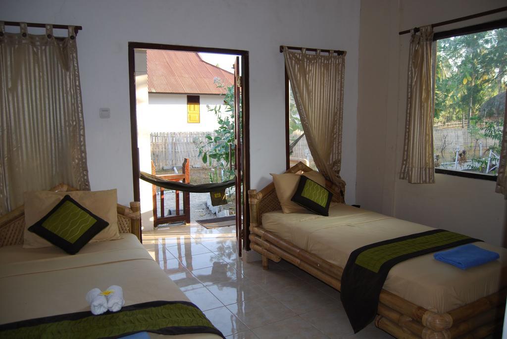 Star Bar And Bungalows Gili Air Quarto foto